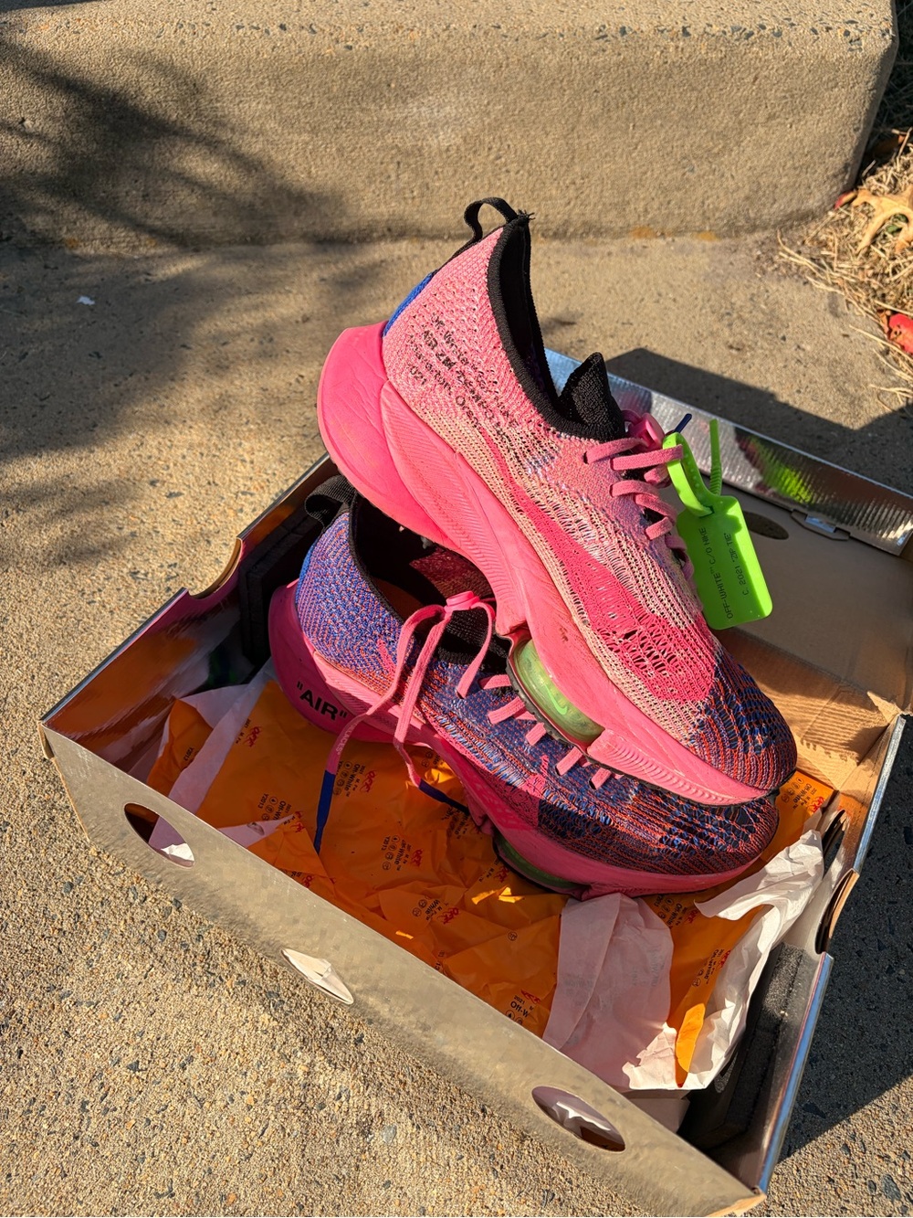 Off-White Men’s Pink and Multicolor Athletic Sneakers